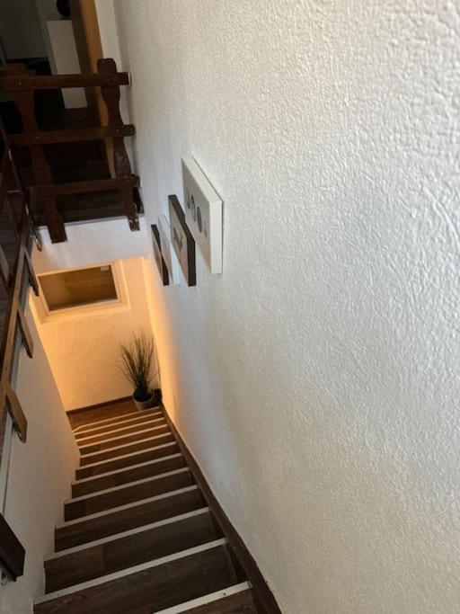 Townhouse Fuer 10 Personen Mit Garten エスリンゲン エクステリア 写真