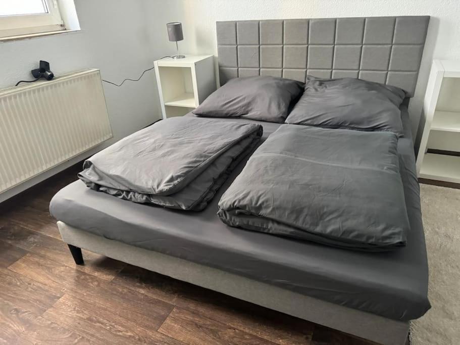 Townhouse Fuer 10 Personen Mit Garten エスリンゲン エクステリア 写真