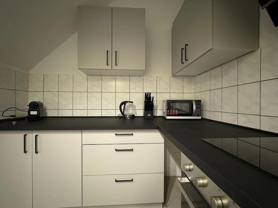 Townhouse Fuer 10 Personen Mit Garten エスリンゲン エクステリア 写真